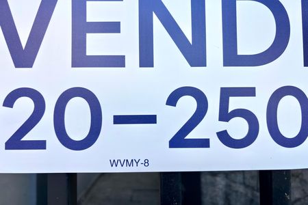 Apartamento à venda com 77m², 2 quartos e 1 vaga Apartamento à venda com 77m², 2 quartos e 1 vagaFachada
