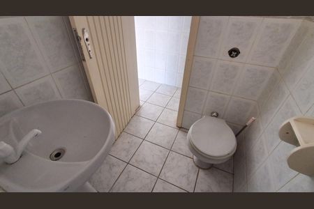 Banheiro  de casa para alugar com 1 quarto, 200m² em Jardim Orlandina, São Bernardo do Campo