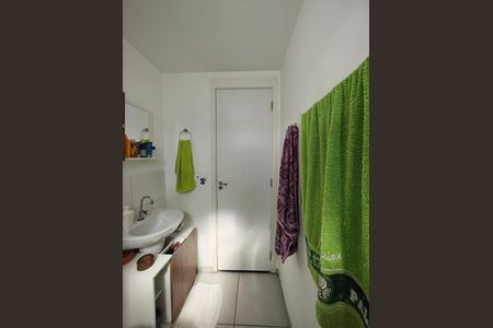 Banheiro de apartamento para alugar com 2 quartos, 45m² em Vila Guilherme, São Paulo