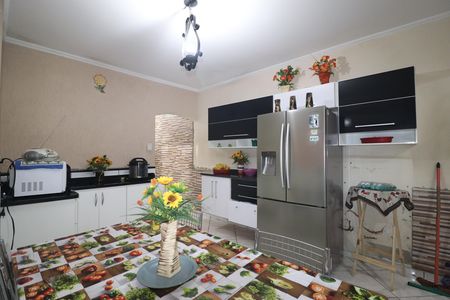 Casa para alugar com 300m², 3 quartos e 2 vagasCozinha
