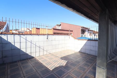 Casa para alugar com 300m², 3 quartos e 2 vagasQuintal superior