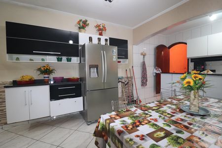 Casa para alugar com 300m², 3 quartos e 2 vagasCozinha