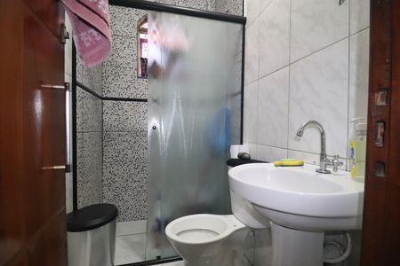 Casa para alugar com 300m², 3 quartos e 2 vagasBanheiro social