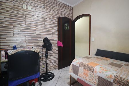 Casa para alugar com 300m², 3 quartos e 2 vagasQuarto 