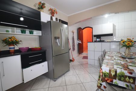 Casa para alugar com 300m², 3 quartos e 2 vagasCozinha