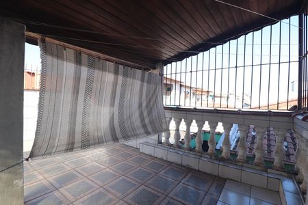 Casa para alugar com 300m², 3 quartos e 2 vagasQuintal superior