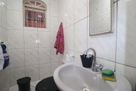 Casa para alugar com 300m², 3 quartos e 2 vagasBanheiro de serviço 