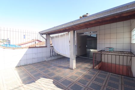 Casa para alugar com 300m², 3 quartos e 2 vagasQuintal superior