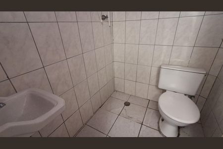 Banheiro 2 de casa para alugar com 2 quartos, 100m² em Jardim Orlandina, São Bernardo do Campo