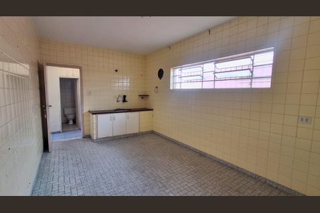 Cozinha  de casa para alugar com 2 quartos, 100m² em Jardim Orlandina, São Bernardo do Campo