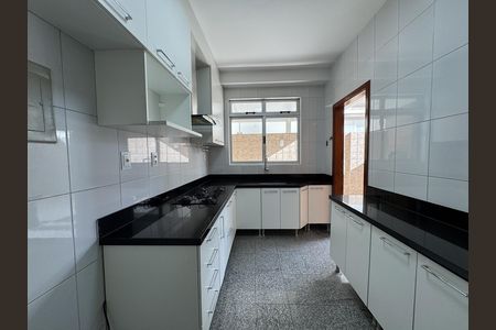 Cozinha de apartamento à venda com 3 quartos, 131m² em Castelo, Belo Horizonte