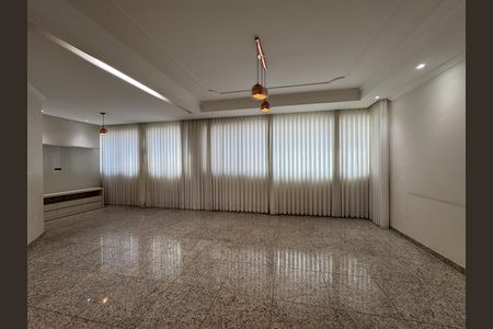 Apartamento à venda com 3 quartos, 131m² em Castelo, Belo Horizonte