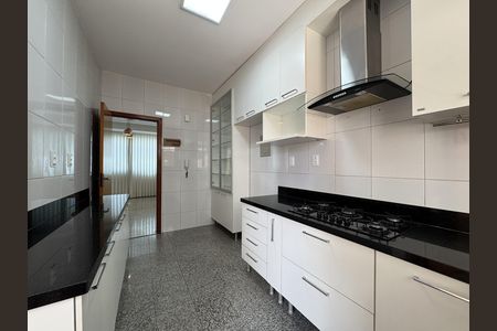 Cozinha de apartamento à venda com 3 quartos, 131m² em Castelo, Belo Horizonte