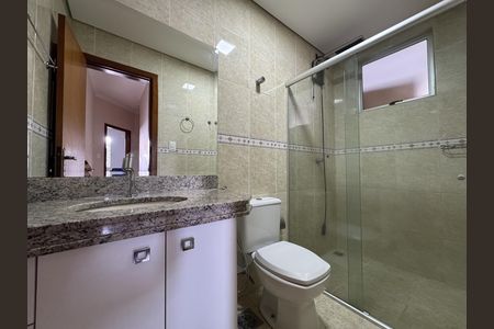 Apartamento à venda com 131m², 3 quartos e 2 vagas Apartamento à venda com 131m², 3 quartos e 2 vagasBanheiro