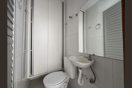 Banheiro  de apartamento à venda com 3 quartos, 131m² em Castelo, Belo Horizonte