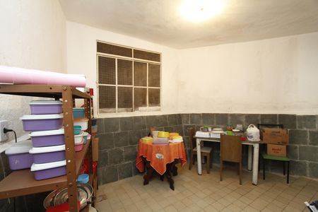 Casa para alugar com 300m², 6 quartos e 2 vagasDespensa
