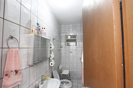 Casa para alugar com 300m², 6 quartos e 2 vagasBanheiro Social