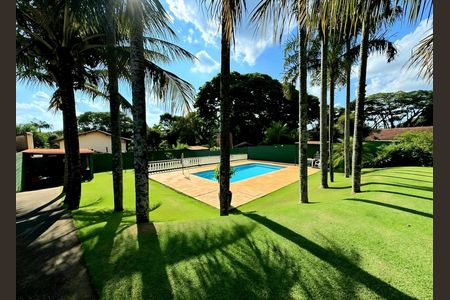 Casa à venda com 1000m², 3 quartos e 5 vagasÁrea Externa