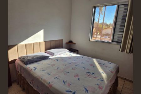 Casa à venda com 1000m², 3 quartos e 5 vagasQuarto
