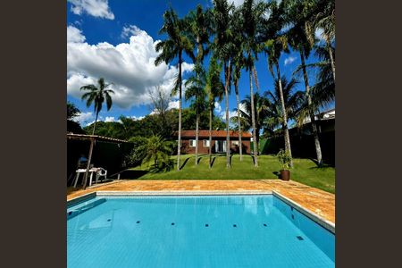 Casa à venda com 1000m², 3 quartos e 5 vagasPiscina