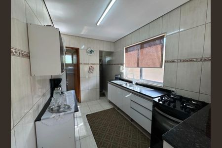 Cozinha de casa à venda com 3 quartos, 1000m² em Vale Verde, Valinhos