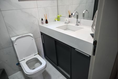 Apartamento à venda com 66m², 2 quartos e 1 vaga Apartamento à venda com 66m², 2 quartos e 1 vagabanheiro social