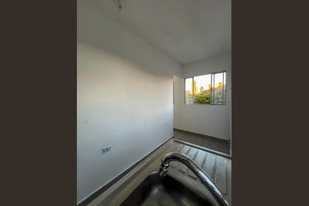 Casa de condomínio à venda com 30m², 1 quarto e sem vaga Casa de condomínio à venda com 30m², 1 quarto e sem vagaCozinha
