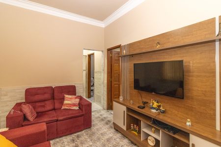 Casa à venda com 270m², 5 quartos e 4 vagas Casa à venda com 270m², 5 quartos e 4 vagasSala