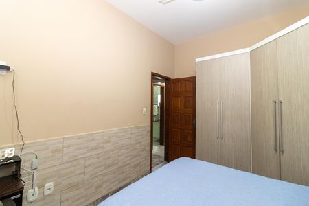Casa à venda com 270m², 5 quartos e 4 vagas Casa à venda com 270m², 5 quartos e 4 vagasQuarto 2