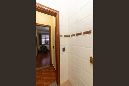 Casa à venda com 270m², 5 quartos e 4 vagas Casa à venda com 270m², 5 quartos e 4 vagasLavabo