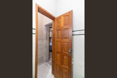 Casa à venda com 270m², 5 quartos e 4 vagas Casa à venda com 270m², 5 quartos e 4 vagasBanheiro 1