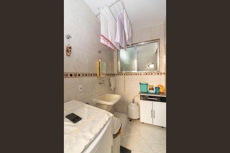 Casa à venda com 270m², 5 quartos e 4 vagas Casa à venda com 270m², 5 quartos e 4 vagasÁrea de Serviço