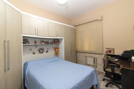 Casa à venda com 270m², 5 quartos e 4 vagas Casa à venda com 270m², 5 quartos e 4 vagasQuarto 2