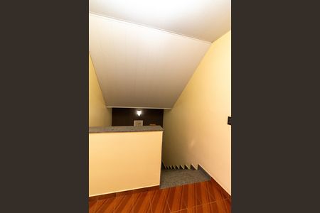 Casa à venda com 270m², 5 quartos e 4 vagas Casa à venda com 270m², 5 quartos e 4 vagasHall