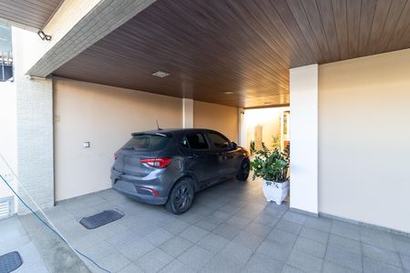 Garagem de casa à venda com 5 quartos, 270m² em Realengo, Rio de Janeiro