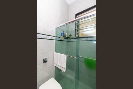 Casa à venda com 270m², 5 quartos e 4 vagas Casa à venda com 270m², 5 quartos e 4 vagasBanheiro 1