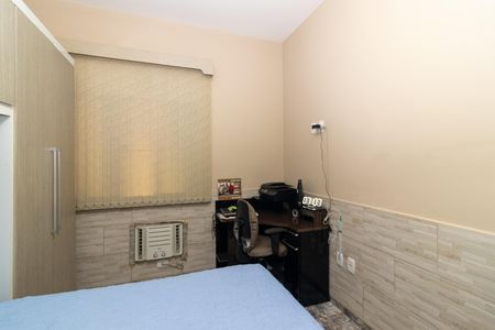 Quarto 2 de casa à venda com 5 quartos, 270m² em Realengo, Rio de Janeiro
