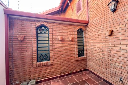 Casa à venda com 221m², 4 quartos e 3 vagas Casa à venda com 221m², 4 quartos e 3 vagasÁrea de luz