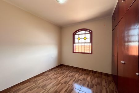 Suíte de casa à venda com 4 quartos, 221m² em Vila Martina, Valinhos