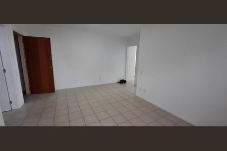 Sala de apartamento para alugar com 2 quartos, 70m² em Centro, Florianópolis