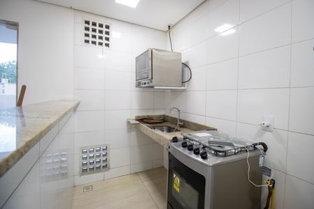 Apartamento para alugar com 44m², 2 quartos e 1 vaga Apartamento para alugar com 44m², 2 quartos e 1 vagaÁrea comum - Salão de festas