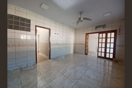 Casa para alugar com 80m², 3 quartos e 2 vagasCozinha