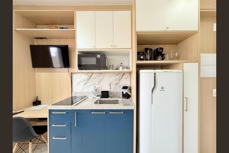 Cozinha de kitnet/studio para alugar com 1 quarto, 22m² em Santo Amaro, São Paulo