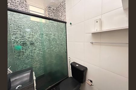 Apartamento para alugar com 65m², 2 quartos e sem vagaBanheiro