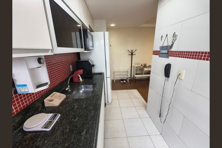 Apartamento para alugar com 74m², 3 quartos e 1 vaga