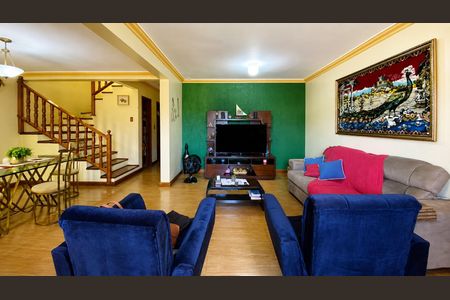 Casa para alugar com 140m², 3 quartos e 3 vagas Casa para alugar com 140m², 3 quartos e 3 vagasSala