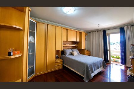 Casa para alugar com 140m², 3 quartos e 3 vagas Casa para alugar com 140m², 3 quartos e 3 vagasQuarto 1