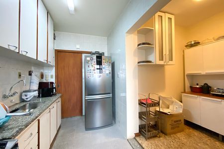 Apartamento à venda com 110m², 3 quartos e 2 vagasCozinha