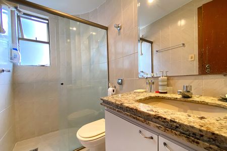 Apartamento à venda com 110m², 3 quartos e 2 vagasBanheiro da Suíte