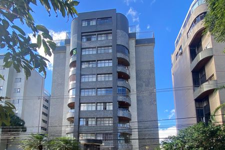 Apartamento à venda com 110m², 3 quartos e 2 vagasFachada